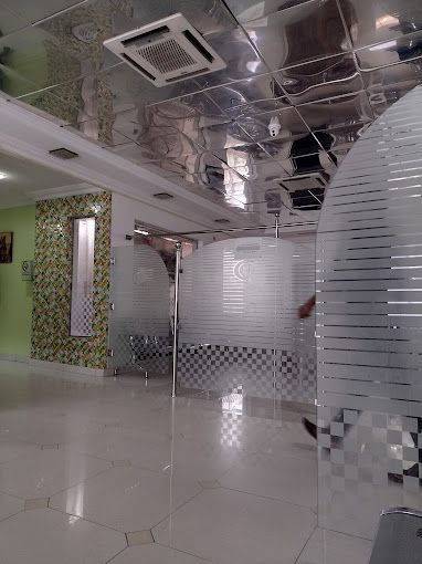 Yas Medical Centre