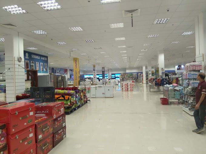 Shinas Mall