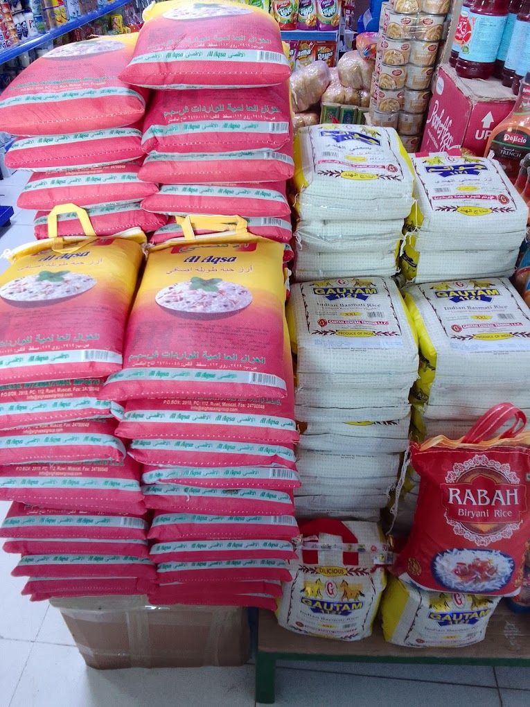Grocery and sale of fresh fruits, vegetables and dates