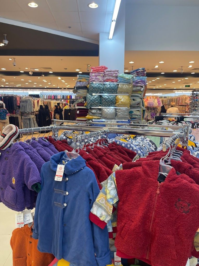 Al Mandoos Discount Center