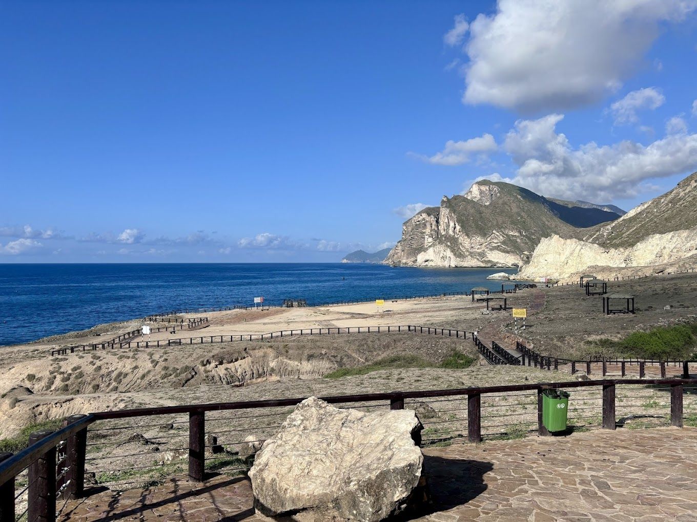 Al Mughsail Beach (Salalah)